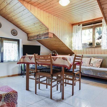 Apartament Mansarda Tra Le Dolomiti Di Brenta Bocenago Zewnętrze zdjęcie