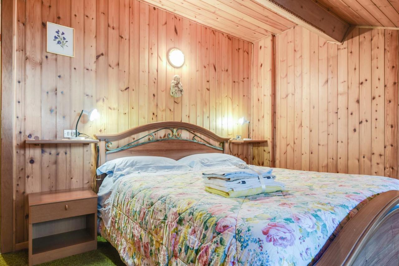 Apartament Mansarda Tra Le Dolomiti Di Brenta Bocenago Zewnętrze zdjęcie