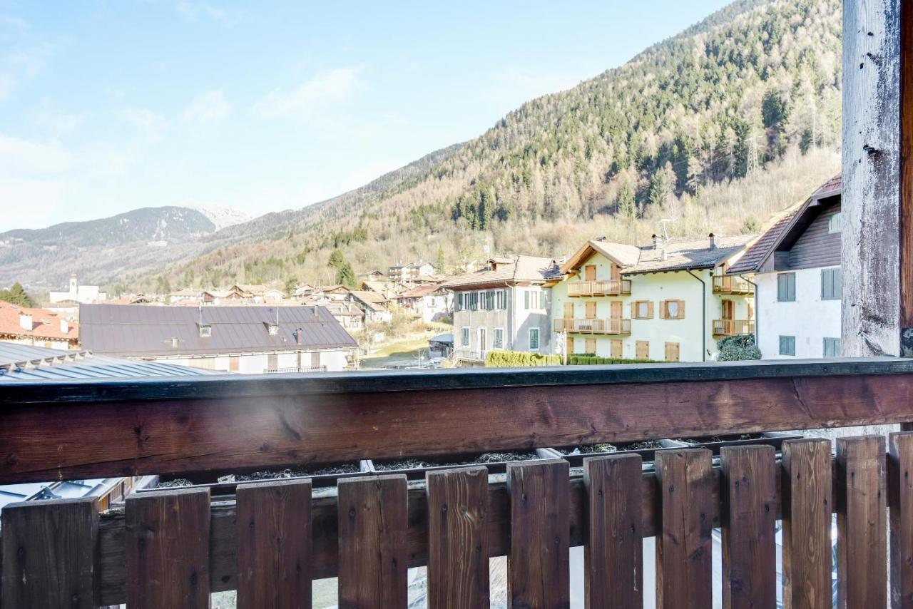 Apartament Mansarda Tra Le Dolomiti Di Brenta Bocenago Zewnętrze zdjęcie